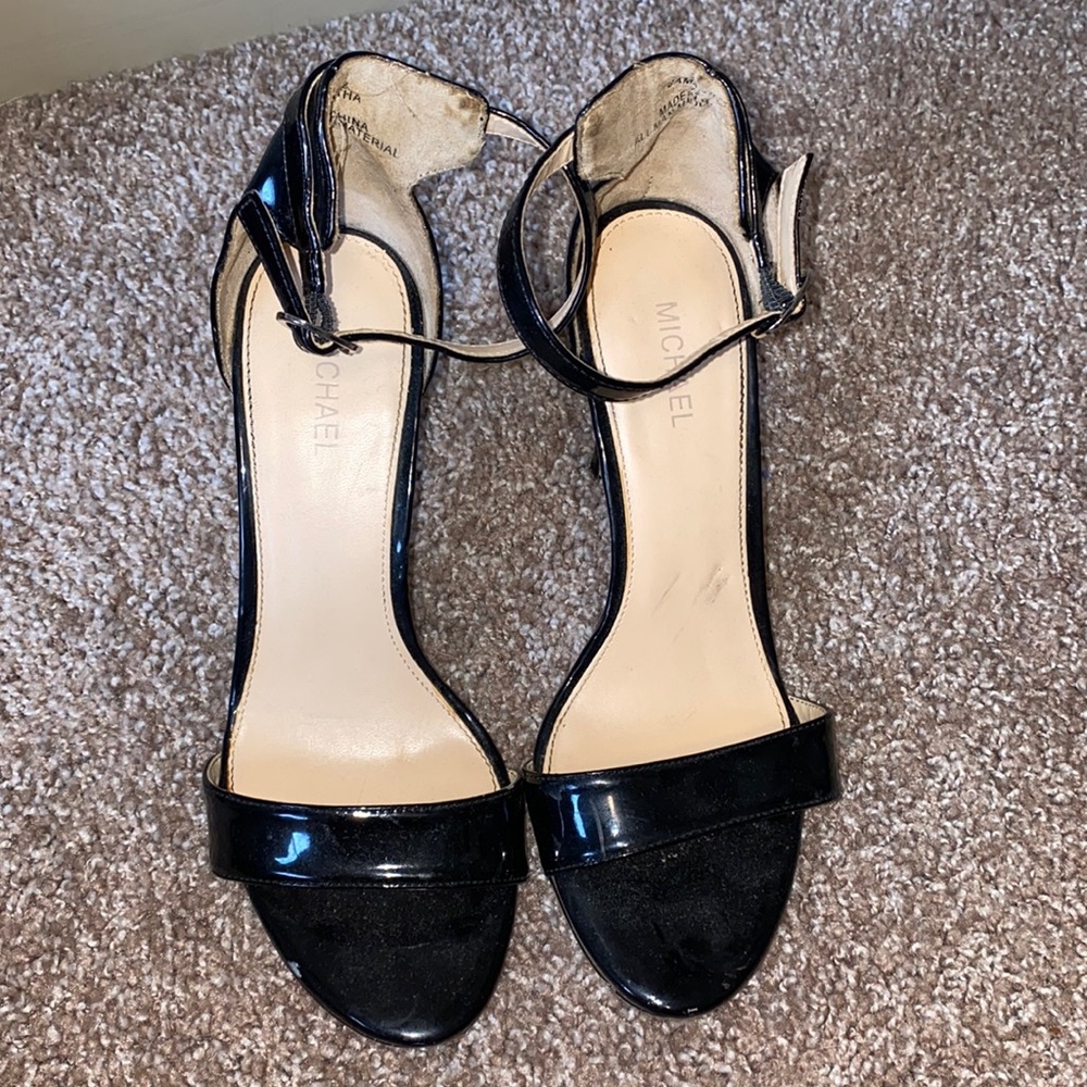 Classic black heels - Picture 1 of 3